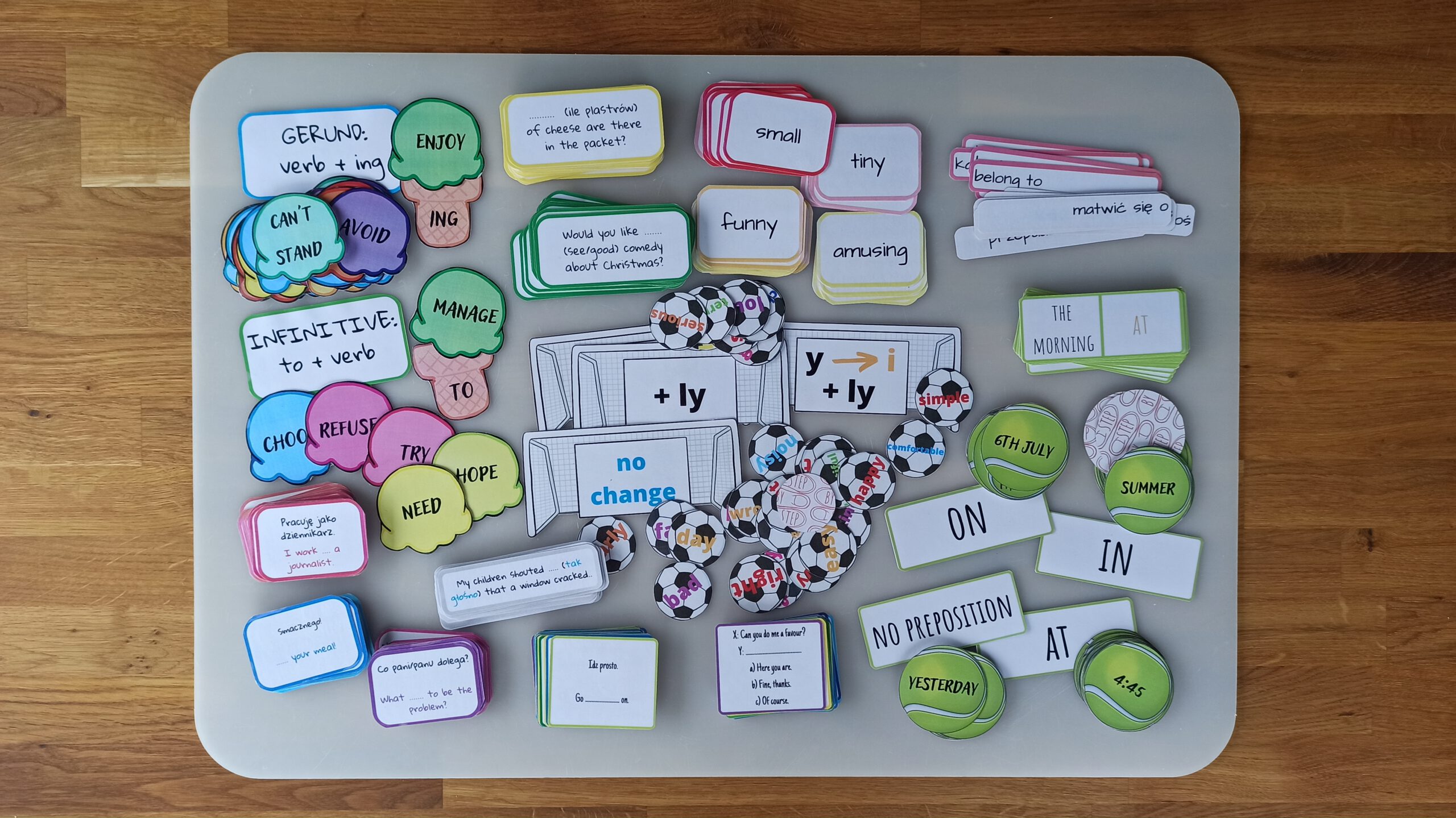  Zestaw autorskich pomocy przygotowujących do egzaminu ósmoklasisty.